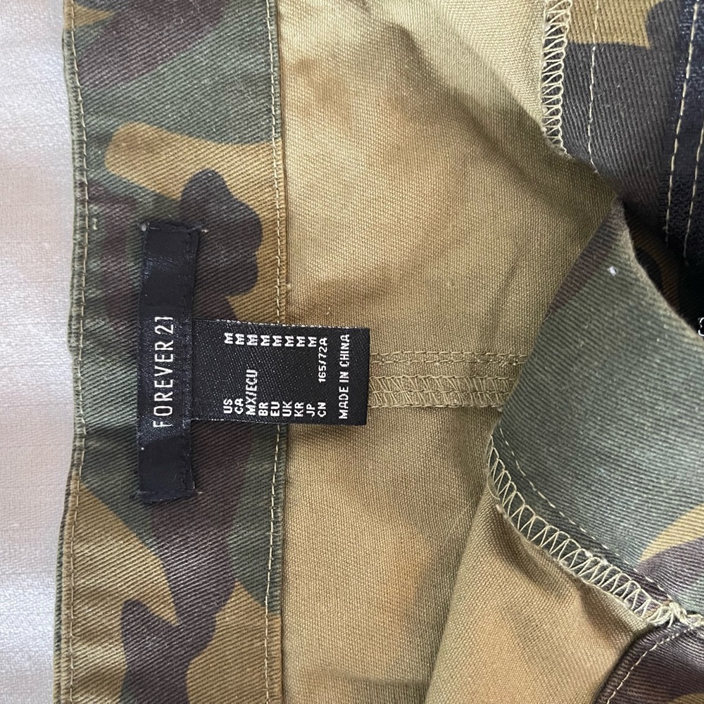 Forever 21 Camouflage Skirt with Utility Pockets - Picture 2 of 3